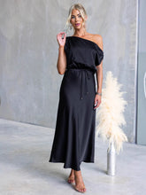 Solid Color One-shoulder Sleeveless Belted Casual Maxi Dress