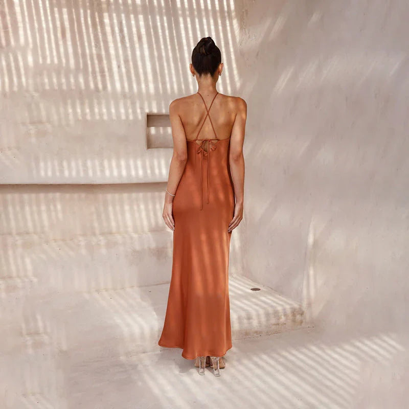 Solid Color Slim Fit Backless Halter Tight Dress